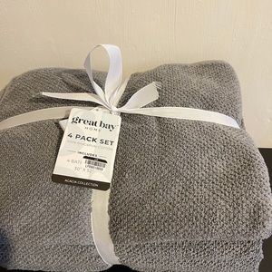 Great bay home 4 pack bath towel set